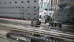 ผนังม่านแก้ว